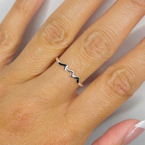 Dainty Sterling Silver Aquarius Zodiac Ring
