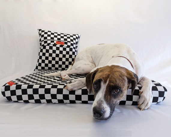 Black and white checkered dog bed cheap