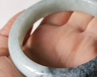 Natural Grade A Chinese Xiu Jade Nephrite Jade Bangle