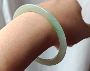翡翠製 緑色 バングル 上質なグリーン100%天然グレードA翡翠バングルブレスレット 59.2mm