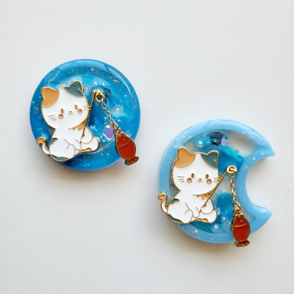 Kawaii Fishing Cat Resin Shaker Charm Phone Grip Badge Reel Keychain