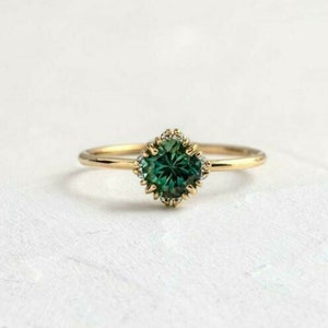 2.00 Ct Round Cut Green Emerald & Diamond Solitaire Engagement Ring, Wedding Ring, Gemstone Ring 14kt Yellow Gold Finish Ring for Women's