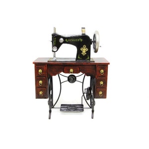 Sewing Machine Decorative Wooden Metal Nostalgic Vintage Sculpture, Decor Toy Hobby Antique Collectable Art Figurine, Large Art Object Gift