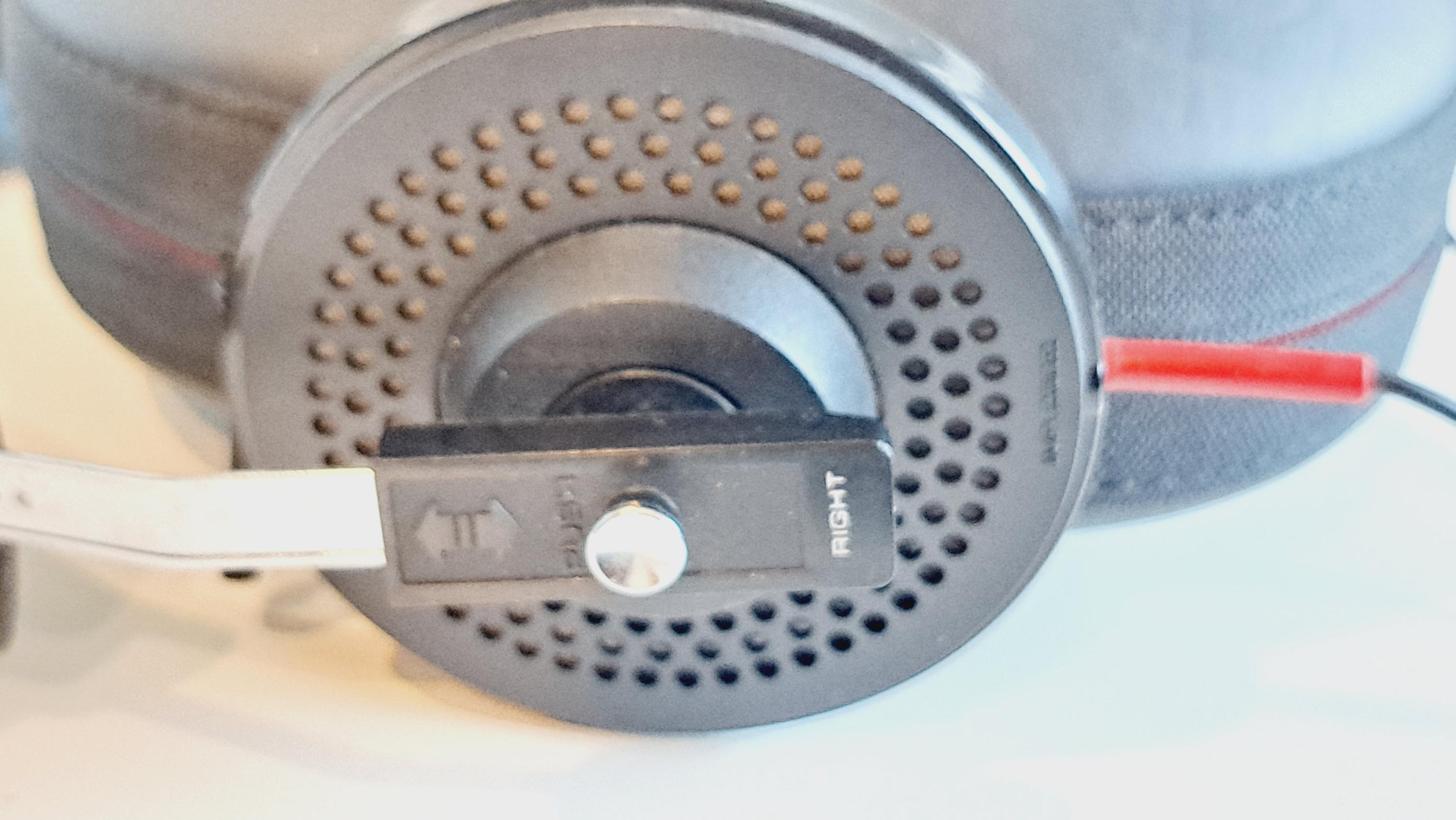ビンテージステレオヘッドホン Pioneer SE-4 80年代製、動作確認済み