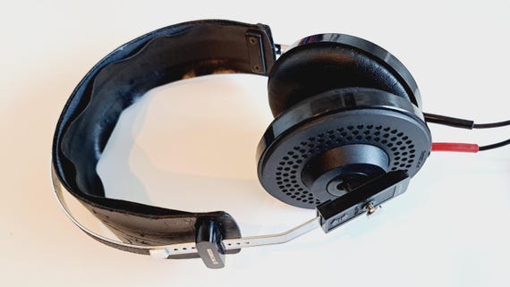 ビンテージステレオヘッドホン Pioneer SE-4 80年代製、動作確認済み