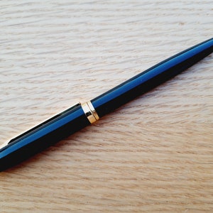 Rare luxury Elysee En Vogue rollerball ballpoint pen black lacquer & gold
