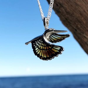 Pendant • Humming-bird • Baltic amber and silver