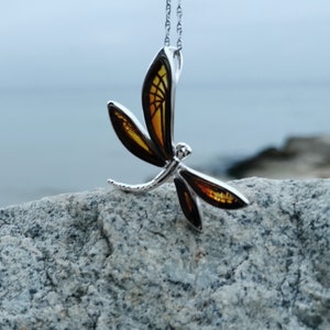 Pendant • Dragonfly L • Baltic amber and silver