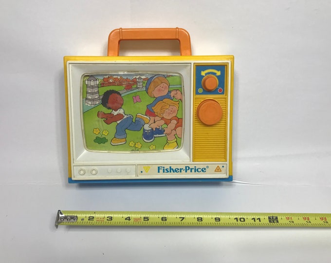 Vintage 1987 Fisher Price Wind up TV Music Box, Row Row Your Boat
