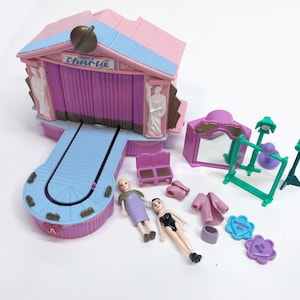 Vintage Genie 1997 - Charlie’s Runway with accessories- Great Condition