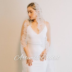 Velo Mantilla, Velo in pizzo Chantilly, Velo Cattedrale, Velo con bordo in pizzo, Velo in pizzo, Velo da sposa, Velo da sposa, Velo elegante - Velo Oliva