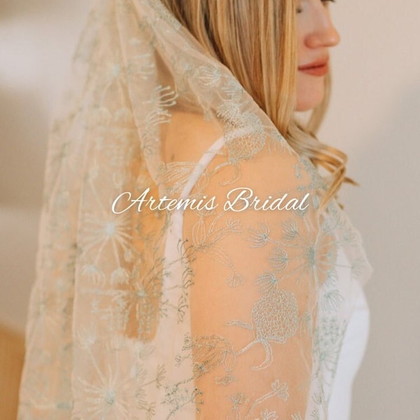 Maisy Green Veil - Embroidered Veil, Floral Veil, Dandelion Veil, Cathedral Veil, Chapel Veil, Champagne Veil