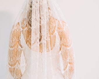 Allover Lace veil, White Lace Wedding Veil, Vintage Wedding Veil, Vintage wedding, Wedding Veil - The Carmen Veil