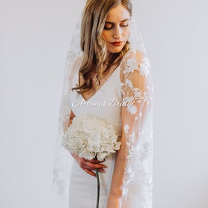 Kathleen - Floral Veil, Embroidered Veil With Small White Flowers, White Floral Wedding Veil, Wildflower Veil