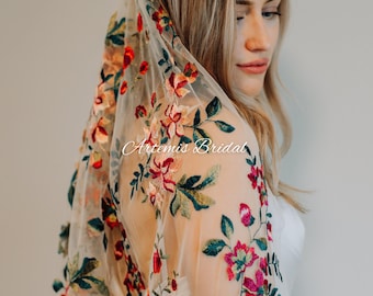 Rachel- Elopement Dress Lace Veil, Cathedral Veil, Bridal Veil, Embroidered Veil, Floral Veil, Wildflower Veil, Chapel Veil, Fingertip Veil