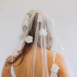 Giselle: Handcrafted 3D Flower Cathedral Wedding Veil