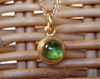 900 gold pendant with green tourmaline, unique pendant made of solid 22k gold, handcrafted tourmaline pendant from the goldsmith