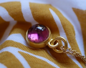 Tourmaline pendant made of 900 gold, 22 karat, gold pendant with red tourmaline cabochon, handcrafted unique piece from the goldsmith