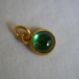 Green tourmaline pendant made of 900 gold, 22 k gold pendant with green tourmaline cabochon, handmade unique piece from the goldsmith