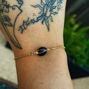 Tourmaline Bracelet, gifts for mom, chain bracelet, dainty jewelry, stackable jewelry, black tourmaline, personalized bracelet, raw stone