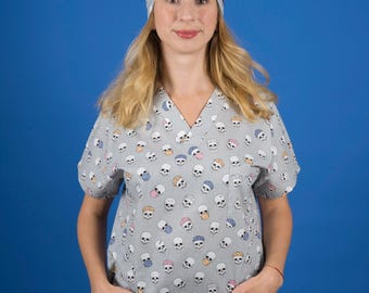 Skull Pattern Scrubs Uniform – 100% Cotton Woven Medical Scrubs | Unisex