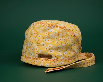 Yellow Daisy Scrub Cap: 100% Cotton Floral Surgical Hat - Handmade