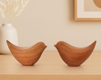 Acacia Wood Bird Sculptures – Handcrafted Modern Decorative Birds for Home & Office (Set of 2)