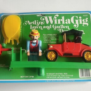 Vintage WirlaGig Man Starting Antique Car Artline Lawn Garden Decoration 5025