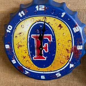 Fosters Vintage Retro Metal Bottle Top Clock 30cm Man Cave Girl Cave Bar Garden Hallway Wall Art Bottle Top Bottle Cap