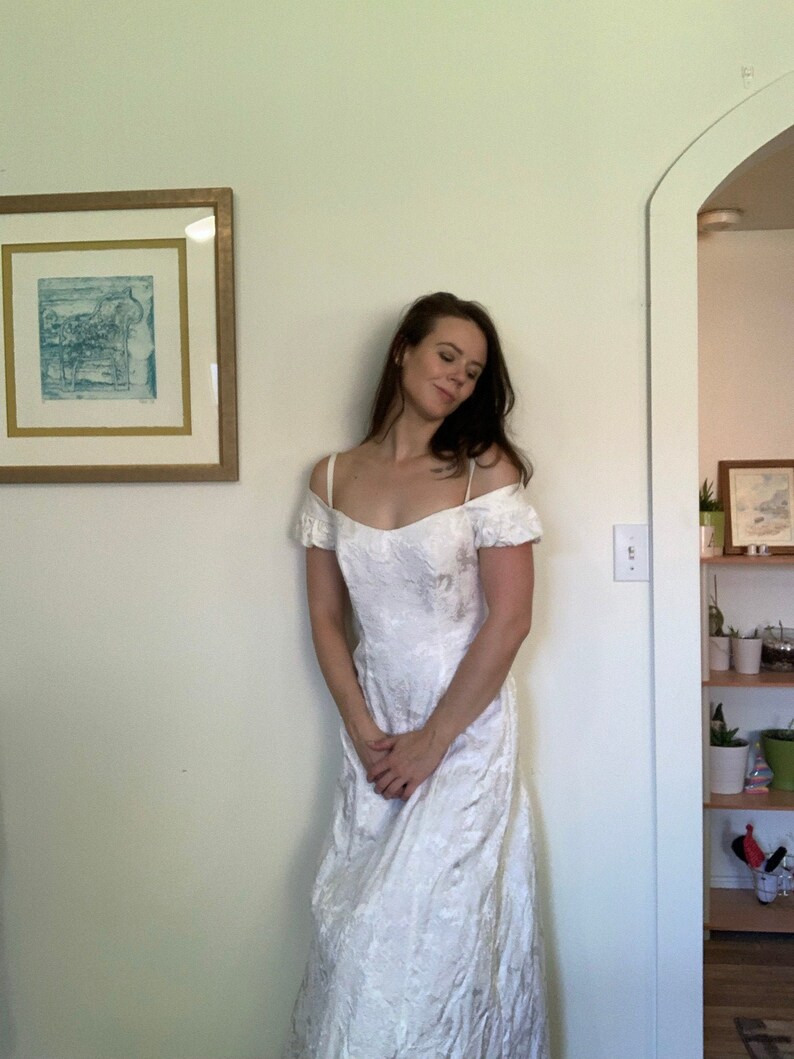 runaway bride dresses