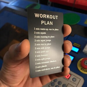 Benutzerdefinierte Metal Work Out Plan Karte, Laser gravierte eloxierte Aluminium Gym Workout Routine Personal Training Geschenk