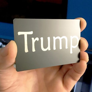 Atout - Carte cadeau bâillon en métal, texte gravé au laser en aluminium anodisé