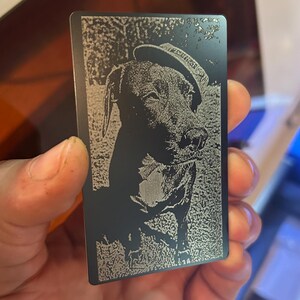 Portrait d'animal de compagnie en métal : toutes les photos ! Gravure au laser sur une plaque en métal, jolis cadeaux de moins de 20 ans pour les mamans de chien, couleur au choix, simple ou double face