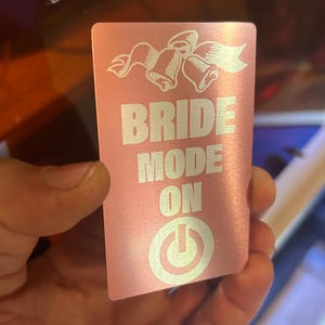 Cadeaux d'enterrement de vie de jeune fille de moins de 20 ans en aluminium anodisé et gravés au laser en métal pour la mariée, joli insert de portefeuille souvenir de mariage