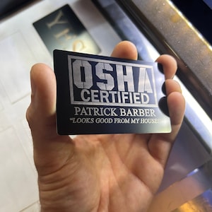 Cartão-presente de metal com certificação OSHA, lembrança personalizada com *seu nome + texto aqui*, aprendiz de humor no local de trabalho, quebra-regras, construtor