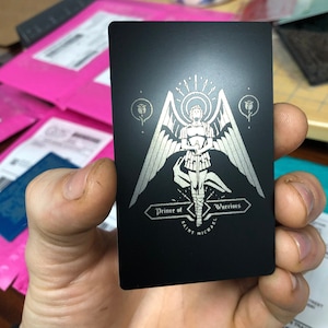 Metalen "St. Michael Prince of Warriors"-aandenkenkaart, lasergegraveerd geanodiseerd aluminium Saint Michael's-cadeaubon Religieus Krachtige veiligheid