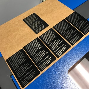 Aide-mémoire en métal : Serments personnalisés, Miranda Adviser, cartes Flash, cartes Quiz, cartes boutique en aluminium anodisé Toute oeuvre d'art ou texte gravé !