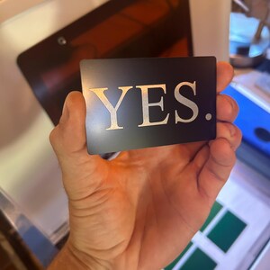 Metall "YES / NO" Lanyard ID Abzeichen, Entscheidungsträger, lustige Scherzkarte, Schnellverschluss Clip Abzeichen Reel, Gag Geschenke Benutzerdefinierte Gravuren erhältlich