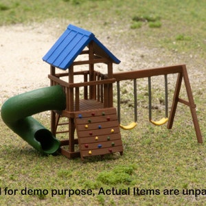HO Scale Playset - Unpainted