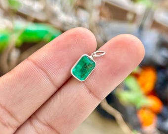 Emerald Pendant 6x8mm, May Birthstone Charm, 925 Silver, Solid 14K 18K Gold, Green Gem Necklace Charm, Dainty Fine Jewelry