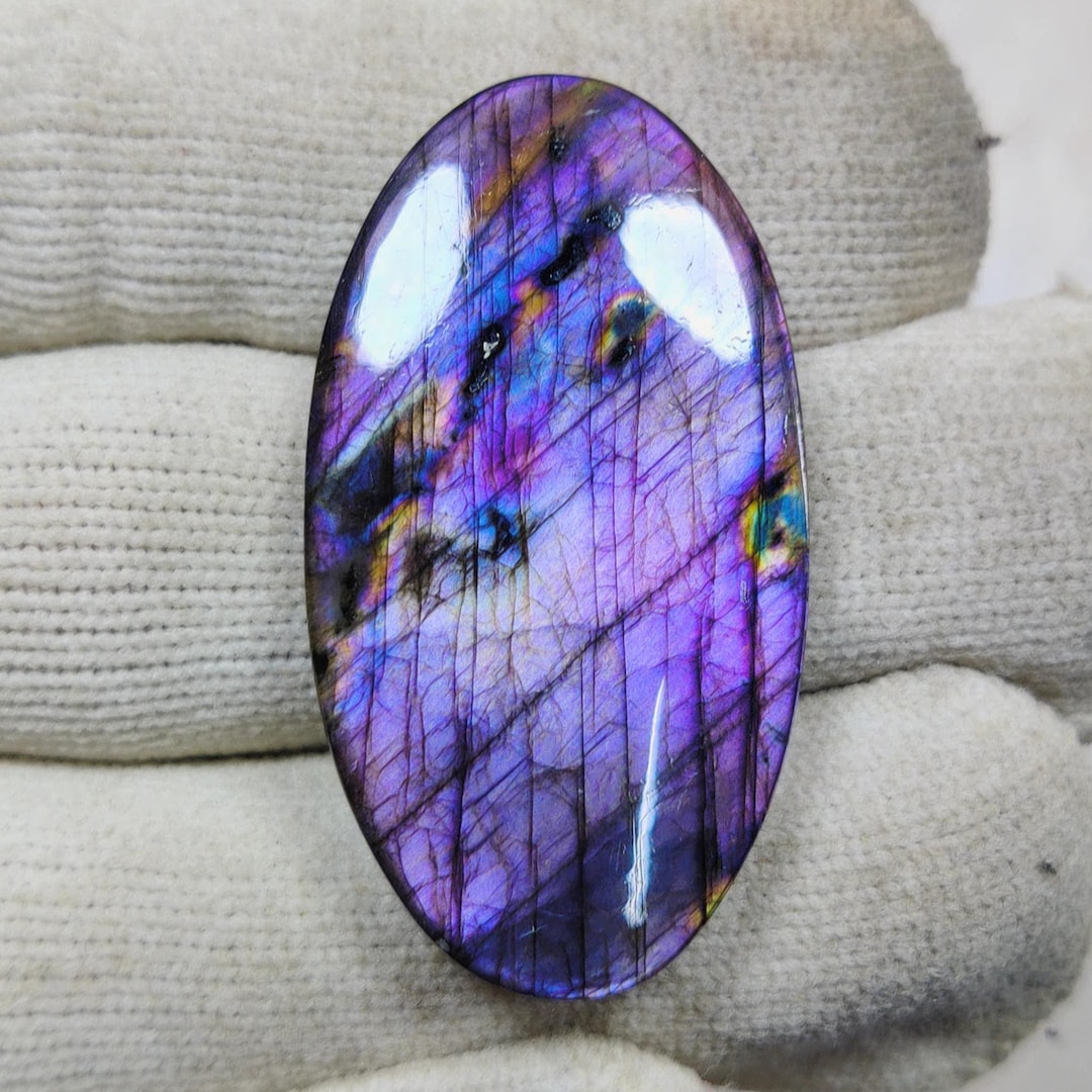 ラブラドライト　ピンクフラッシュ 非常にユニークで高品質のダークピンクのフラッシュラブラドライト