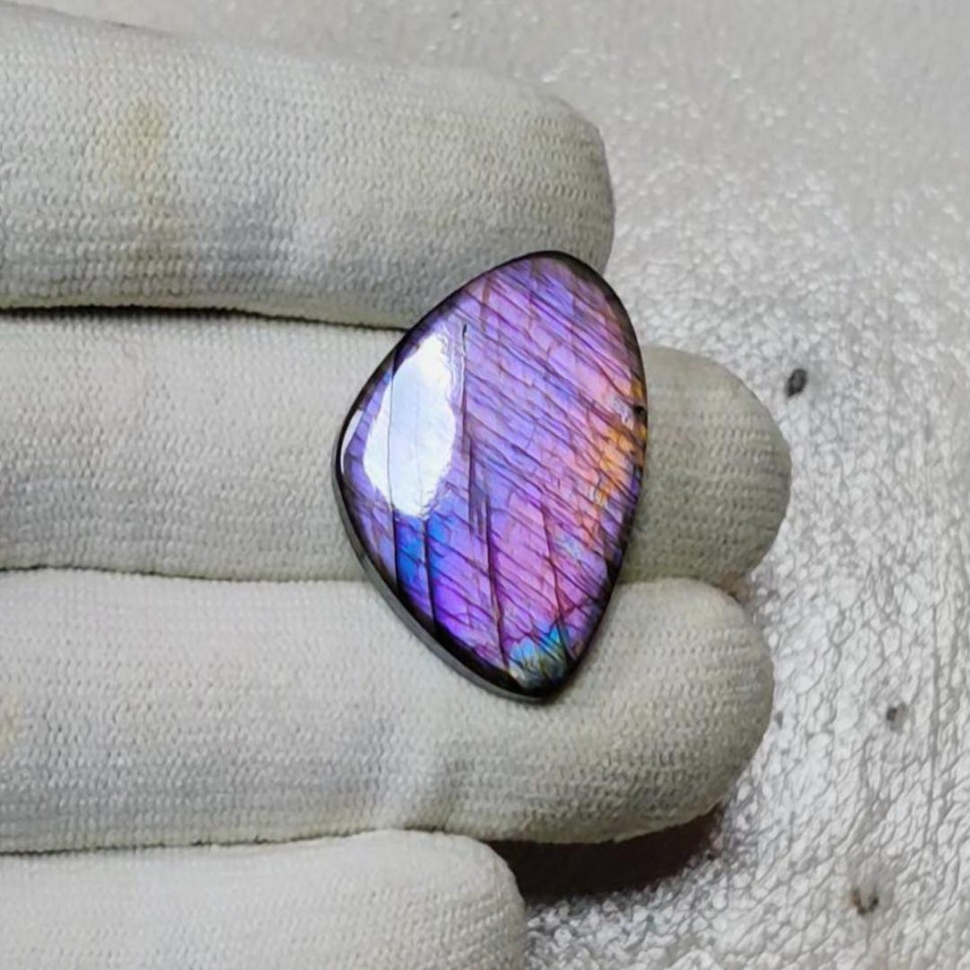 ラブラドライト　ピンクフラッシュ ピンクパープルフラッシュラブラドライト宝石：手作りファンシー