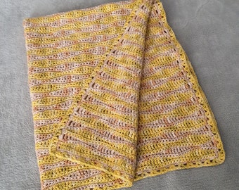 Sunny Days Ahead: Soft Handmade Cotton Baby Blanket in Yellow and Orange - Ideal Gift for Baby Shower or Birthday