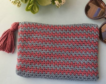Cotton crochet pouch, zipper coin purse, crochet clutch, lined crochet bag, makeup bag