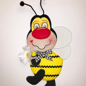 Bee Wreath Attachment, Bumble Bee, Wreath Attachment, Spring Wreath Attachment, Bug