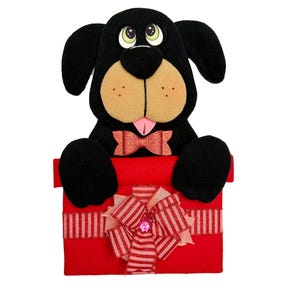 Dog Wreath Attachment, Dog Christmas Wreath Attachment, Dog Valentine Wreath Attachment, Dog with Present