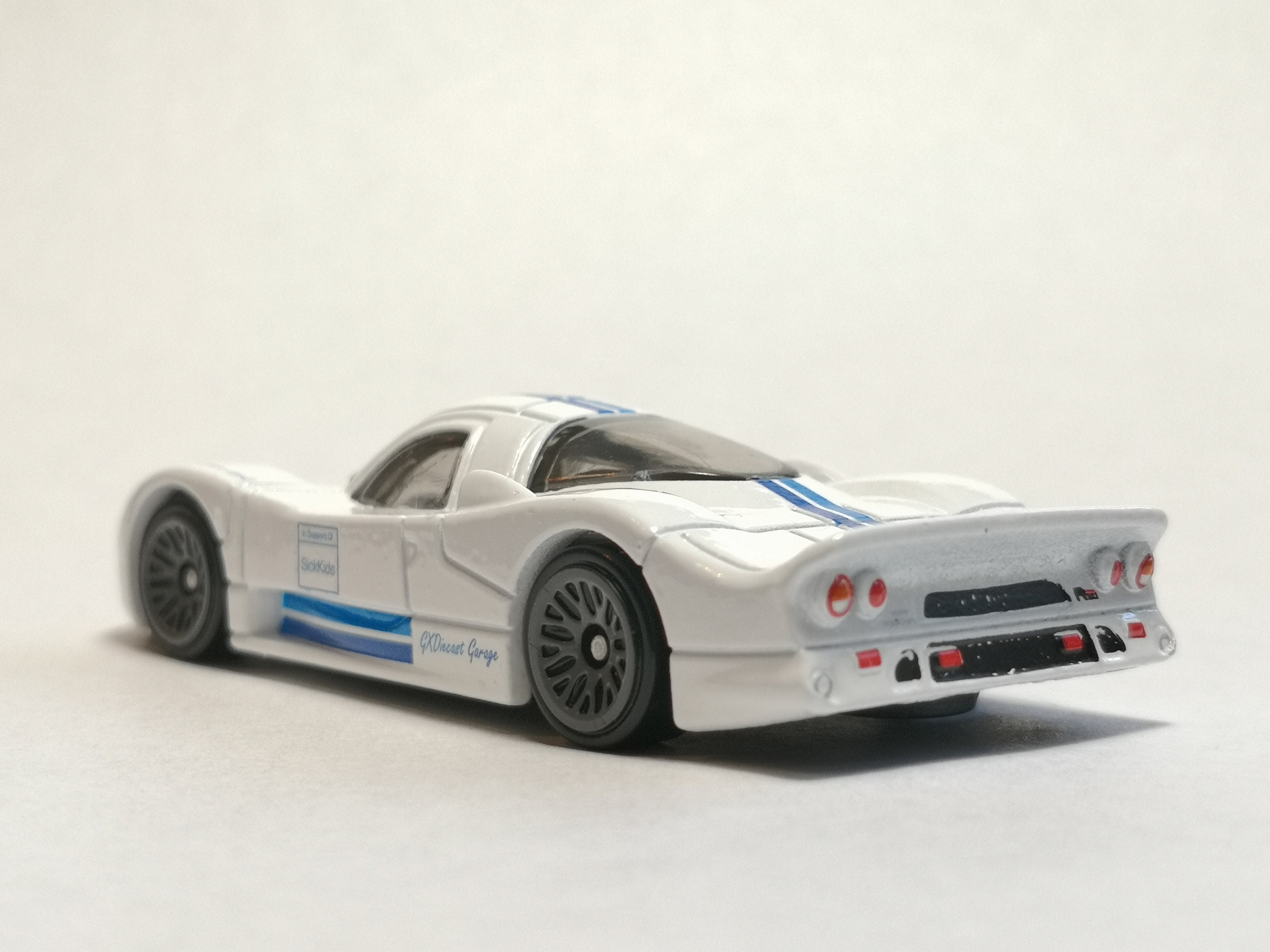 1/18 Nissan R390 GT1 Road Car 1997 Blue Resin Model Car by