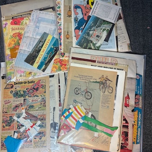 Vintage 1970&#39;s Paper Ephemera Bundle