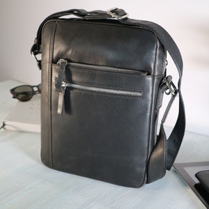 Sac homme en cuir, cadeau unique pour lui, sac messager hommes, sac crossbody, sac iPad, sac tablette, sacs en cuir pour hommes, sac de voyage en cuir pour hommes, Black