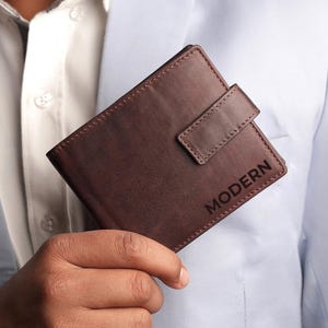 Cadeaux de gravure laser pour homme Portefeuille personnalisé pour papa Cadeaux personnalisés en cuir avec nom Petit ami Porte-cartes d'amour en cuir Portefeuille RFID pour homme